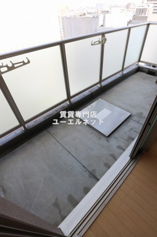 バルコニー　バルコニー付きで採光＆風通し良好！