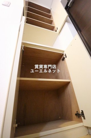 その他設備　収納力たっぷりのシューズボックスで玄関すっきり！