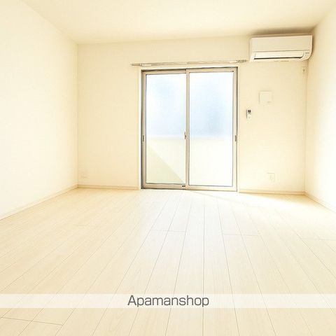 Nob コリーヌ IIの居間写真