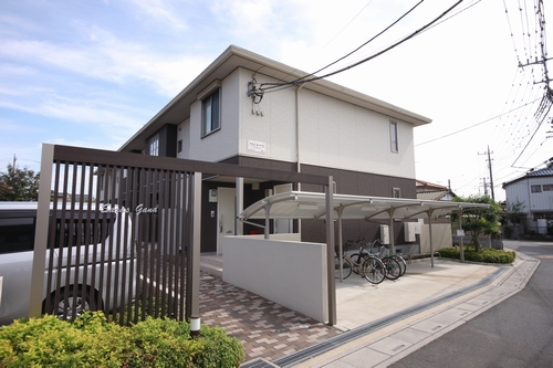 SHM サラスガーナ B
