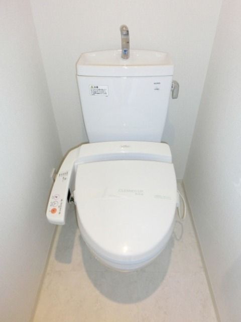 トイレ　★温水洗浄便座です★