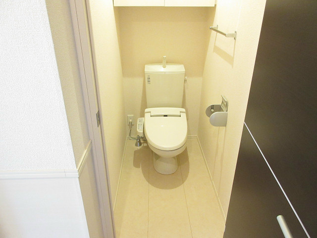 トイレ　※別部屋参考写真