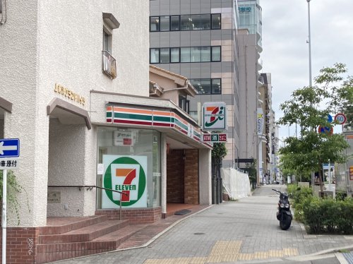 コンビニ　セブン－イレブン名古屋上前津２丁目店（コンビニ）まで347m