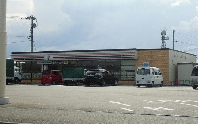 コンビニ　セブンイレブン田川伊田店（コンビニ）まで459m