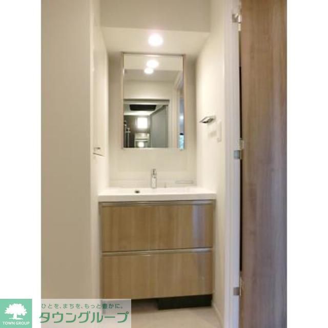 洗面設備　※写真は同タイプ住戸です。