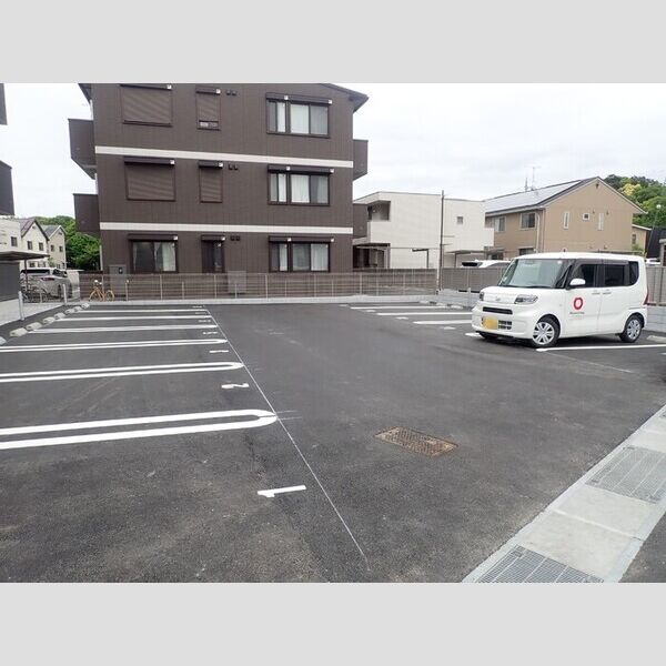 駐車場　駐車場完備です