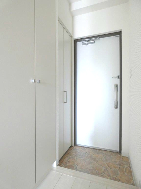 玄関　図面と現状に相違がある場合には現状を優先