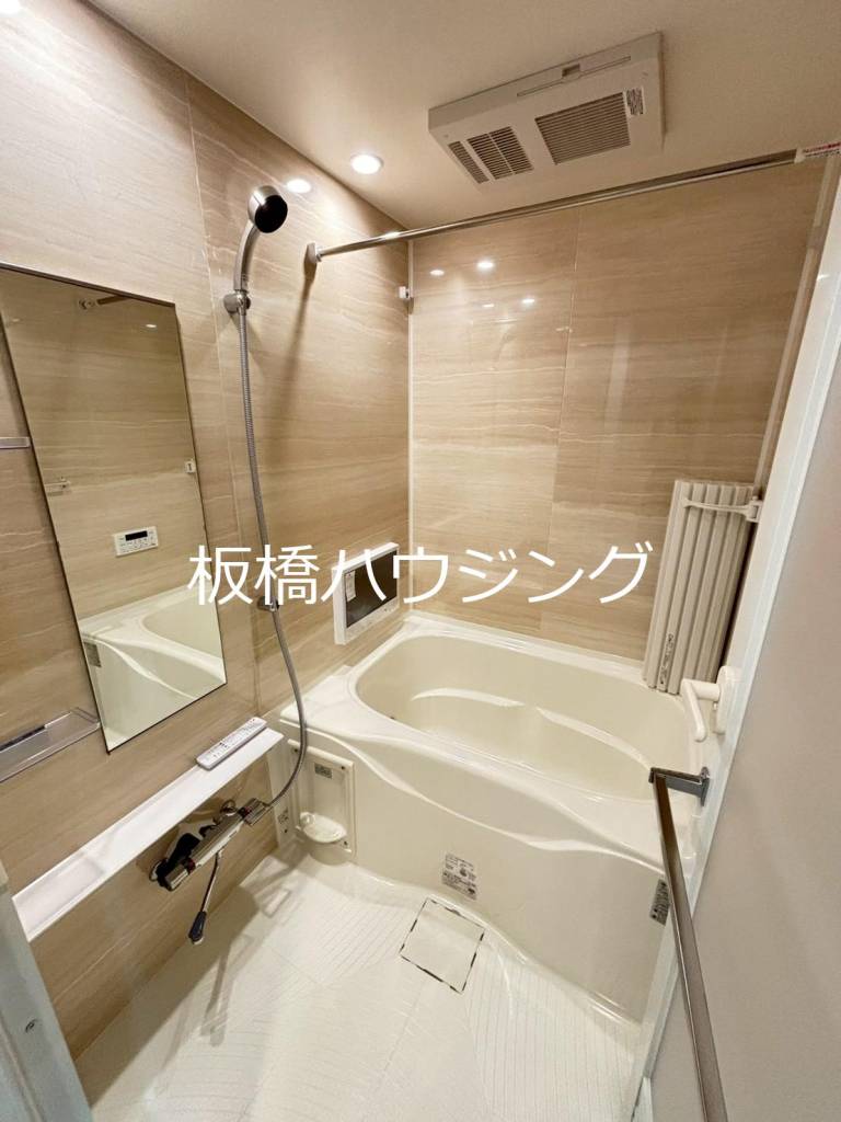 バス・シャワールーム