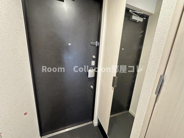 玄関　類似物件参考写真の為 現況と異なる場合現況優先