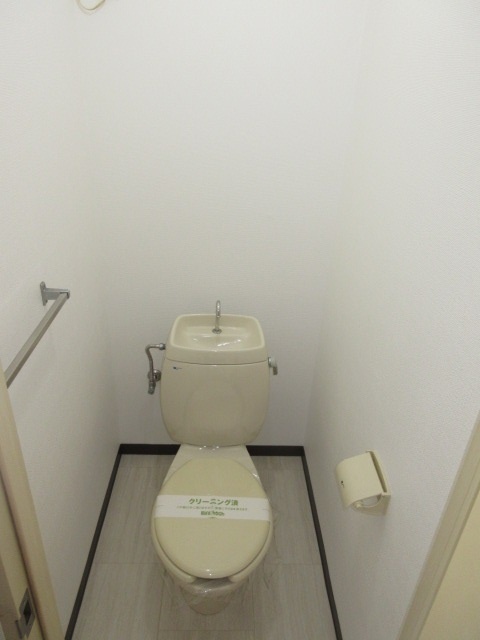 【リバーフレグランスＢのトイレ】