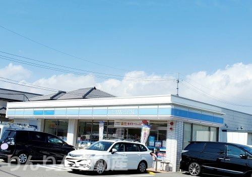 コンビニ　ローソン（コンビニ）まで217m