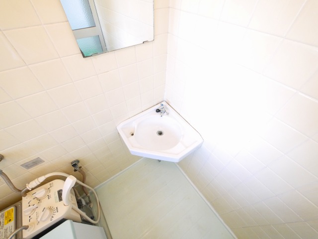 洗面設備　コンパクトで使いやすい洗面所