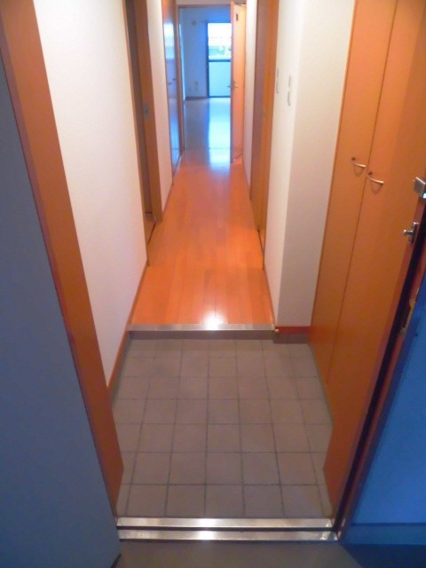 玄関　玄関です。