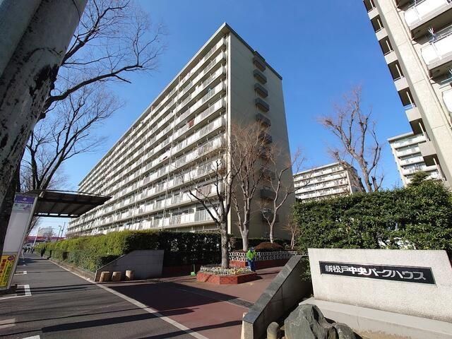 新松戸中央パークハウスＣ棟の建物外観