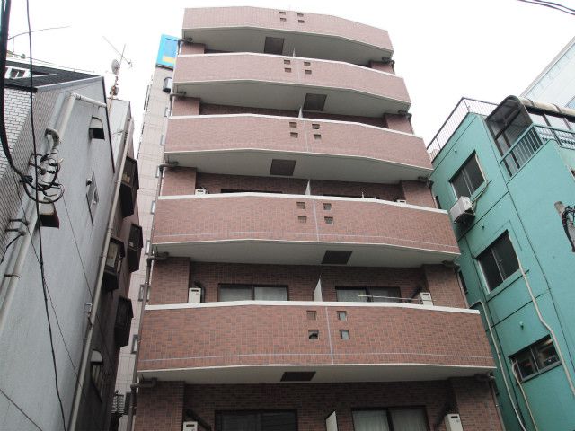 東京都港区芝１（マンション）の賃貸物件の外観