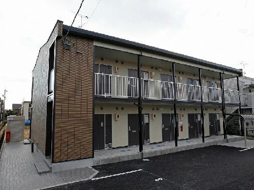 岡崎市森越町のアパートの建物外観