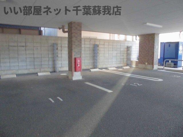 【セモア中山の駐車場】