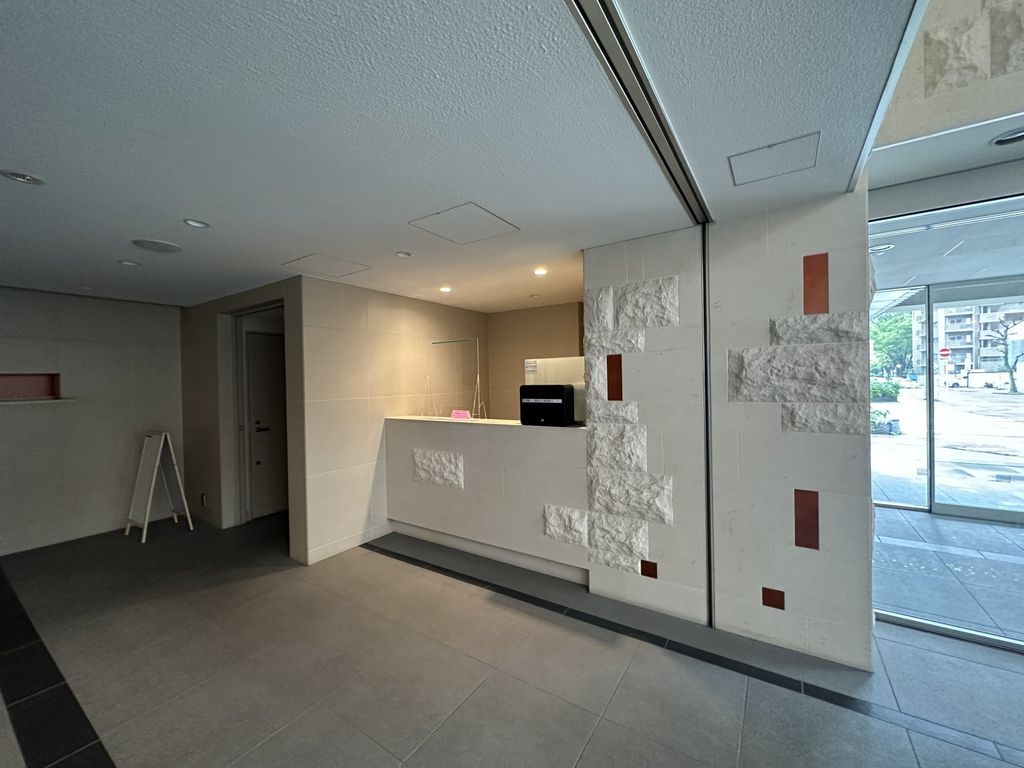 【ＴＨＥ　ＳＡＫＡＥ　ＲＥＳＩＤＥＮＣＥのロビー】