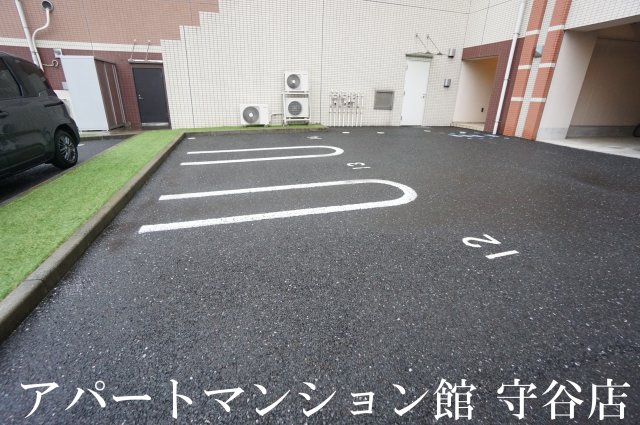 【STATION TOWER TOYOSHIMAの駐車場】