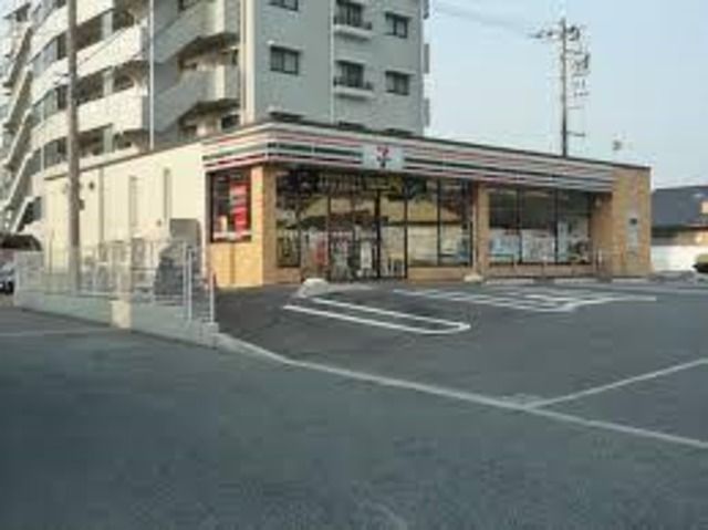 【大和市下鶴間のアパートのコンビニ】