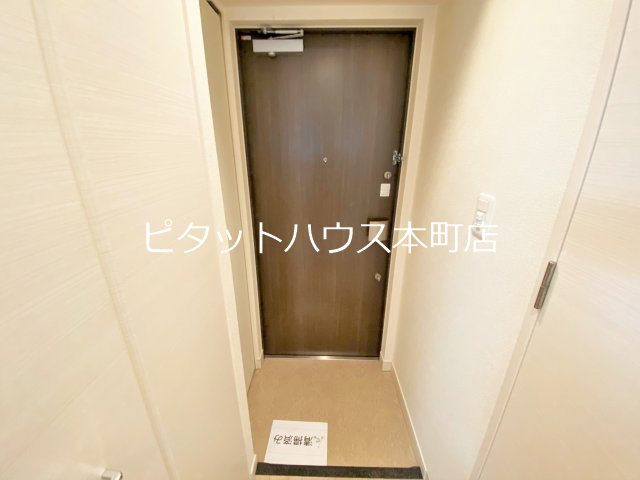 【大阪市中央区瓦屋町のマンションの玄関】