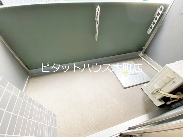 【大阪市中央区瓦屋町のマンションのバルコニー】