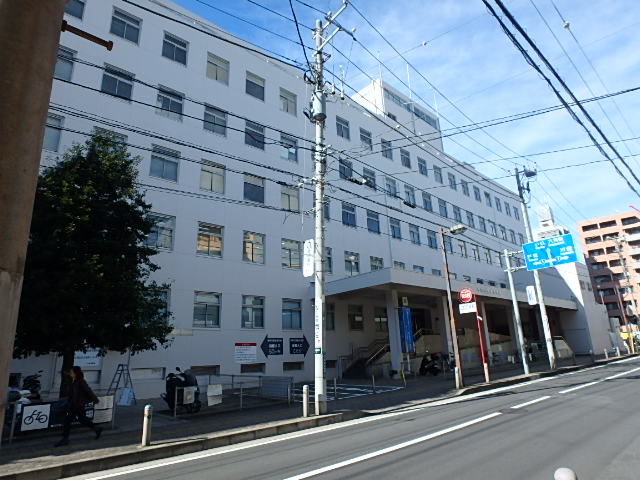 役所　横浜市神奈川区役所（役所）まで986m
