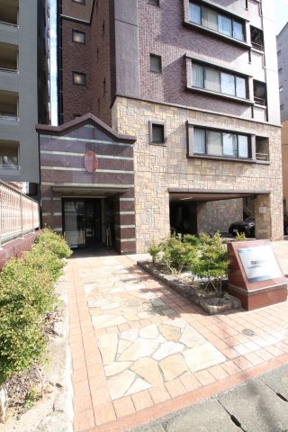 エントランス　毎日通るエントランスはこのようになっています