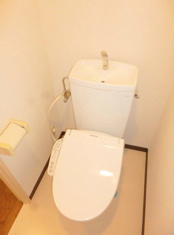 トイレ　※別部屋参考画像です。