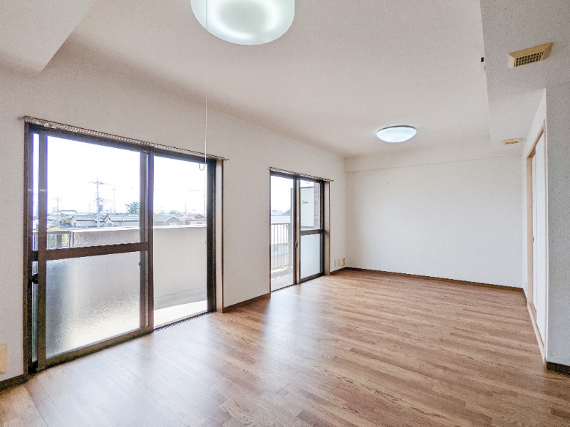 居室・リビング　図面と現状に相違がある場合には現状を優先