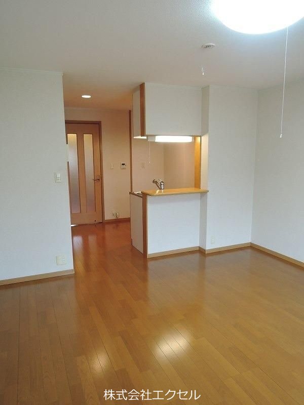 居室・リビング　明るいお部屋です。