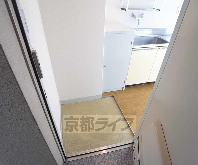 玄関　・お問い合わせは京都ライフまで・