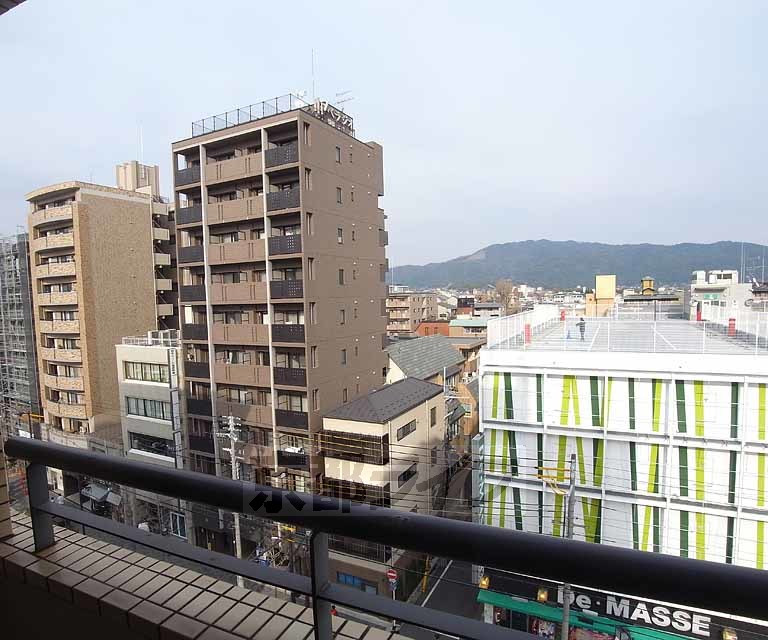 眺望　東向きバルコニー、前がひらけていて開放感がありますよ・