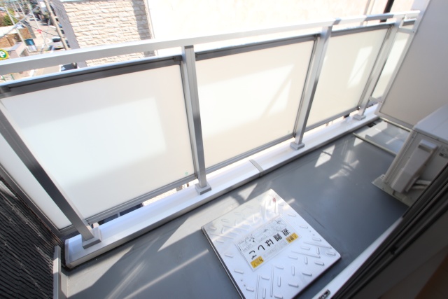 バルコニー　※別室の参考写真の為、現況優先です。