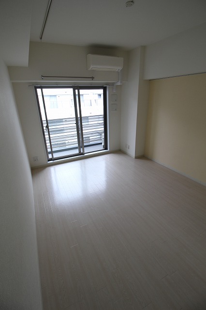 居室・リビング　別の部屋の部屋の写真です