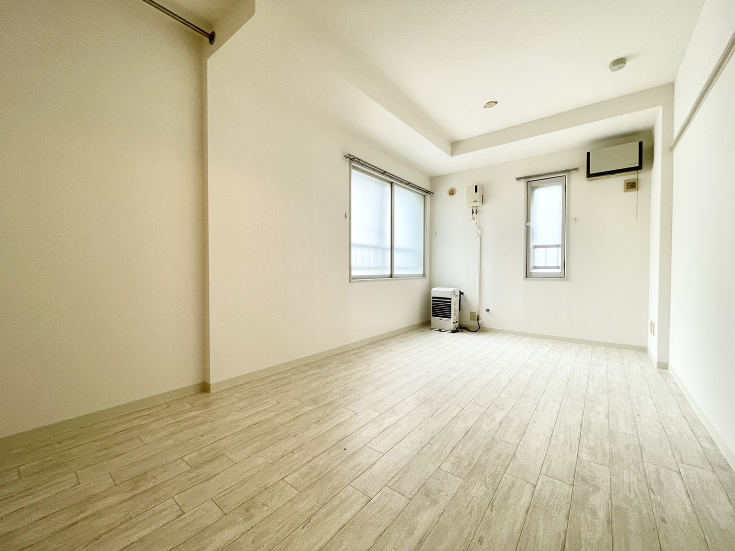 居室・リビング　【ロアールN21】を見たとお伝えください♪