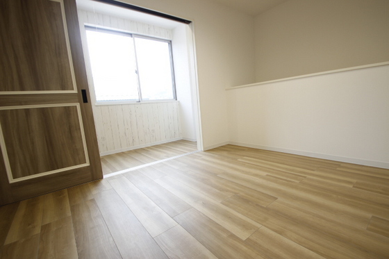 居室・リビング　※別部屋の写真です