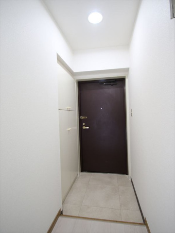 玄関　玄関　シューズボックス完備