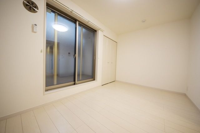 その他部屋・スペース　★曇りガラスなので外が気にならないですよ♪★