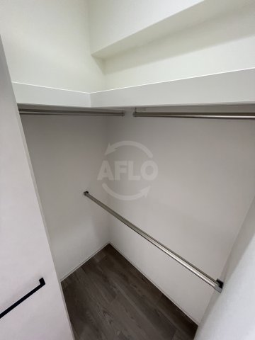 収納　アーバネックス難波WEST　ウォークインクローゼット