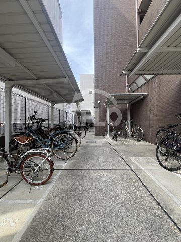 駐車場　アドバンス西梅田　駐輪場