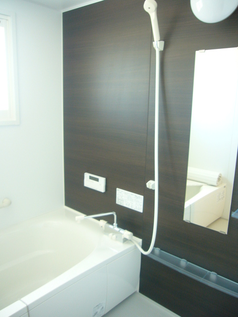 バス・シャワールーム　追焚給湯付きバス