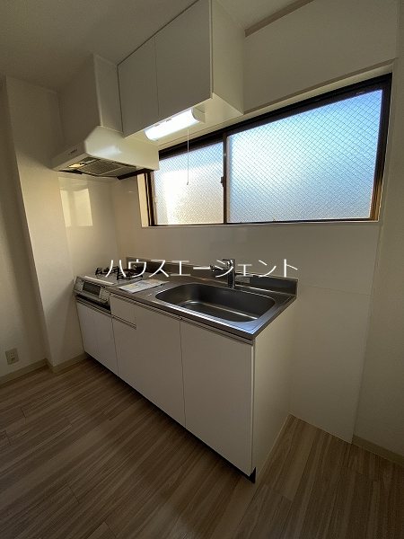 キッチン　2口コンロ設置済みです
