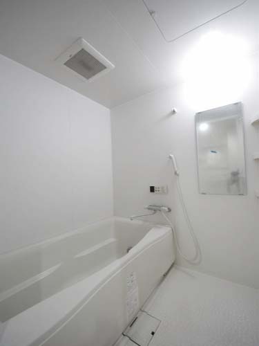 バス・シャワールーム　浴室（類似室内）