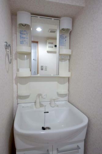 洗面設備　洗髪洗面化粧台（類似室内）