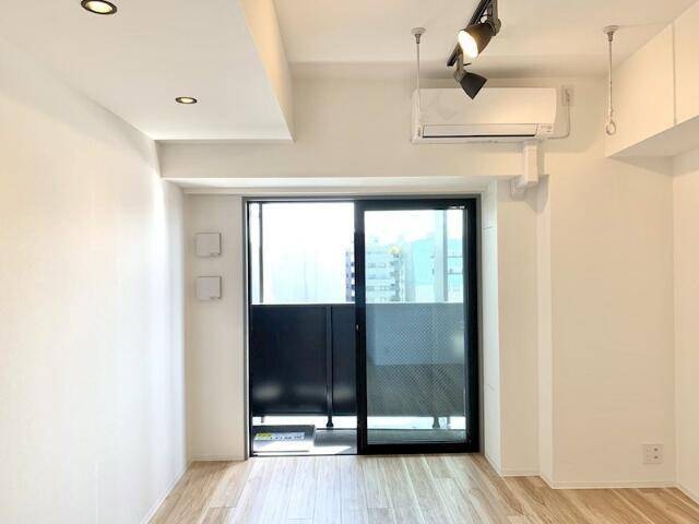 居室・リビング　エアコン付きです