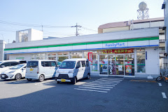 コンビニ　ファミリーマート 板橋西台店（コンビニ）まで542m