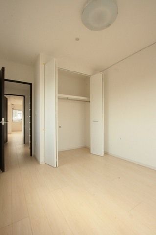 居室・リビング　☆明るい居間☆