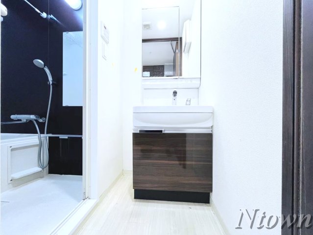 洗面設備　朝の身支度には欠かせない独立洗面化粧台