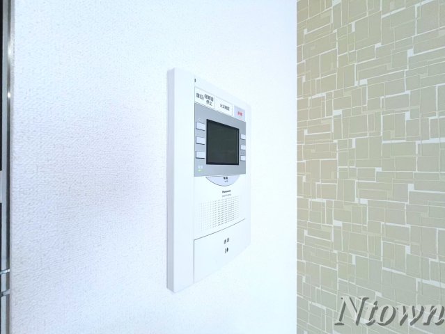 セキュリティ　モニター付きインターホンです。